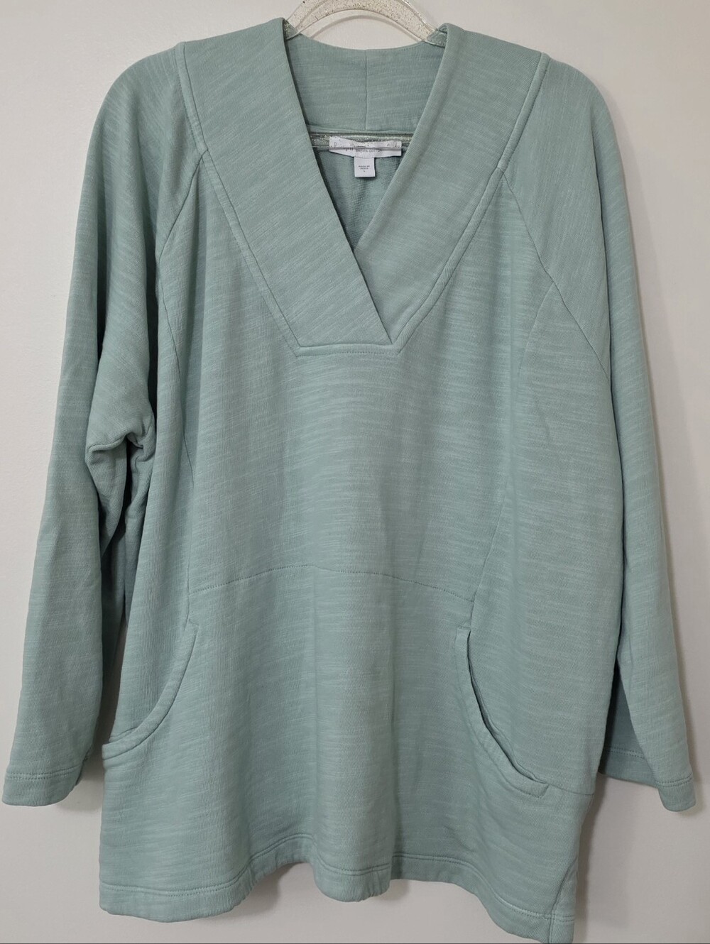 J Jill Organic Cotton V-neck Top Kangaroo Pocket Minimalist Cozy Soft Girl Large
